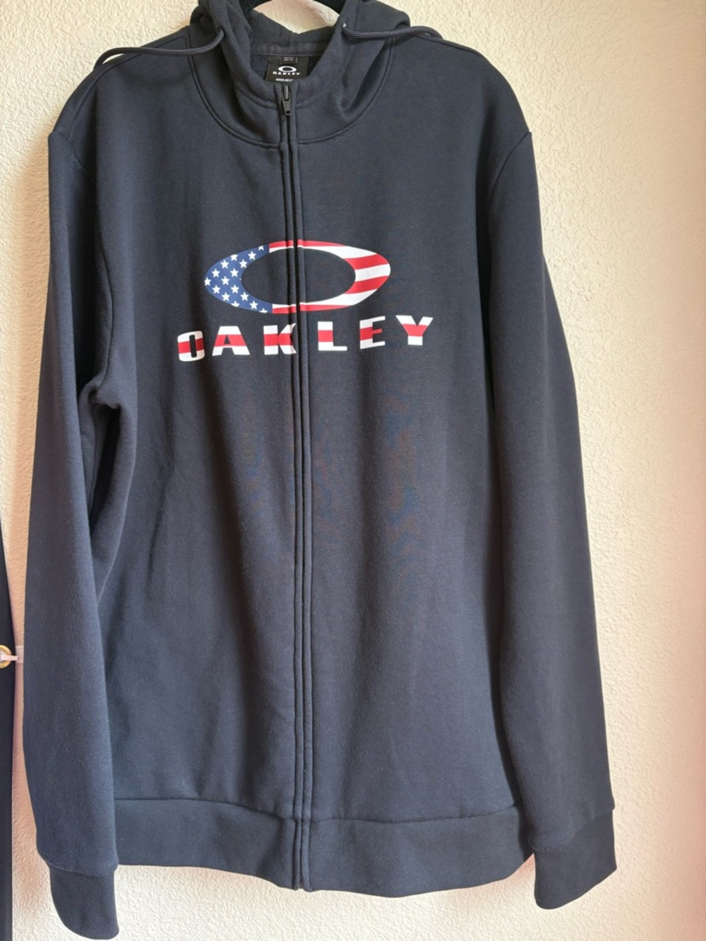 Oakley Black Zip-Up Sweatshirt with Branded Pull